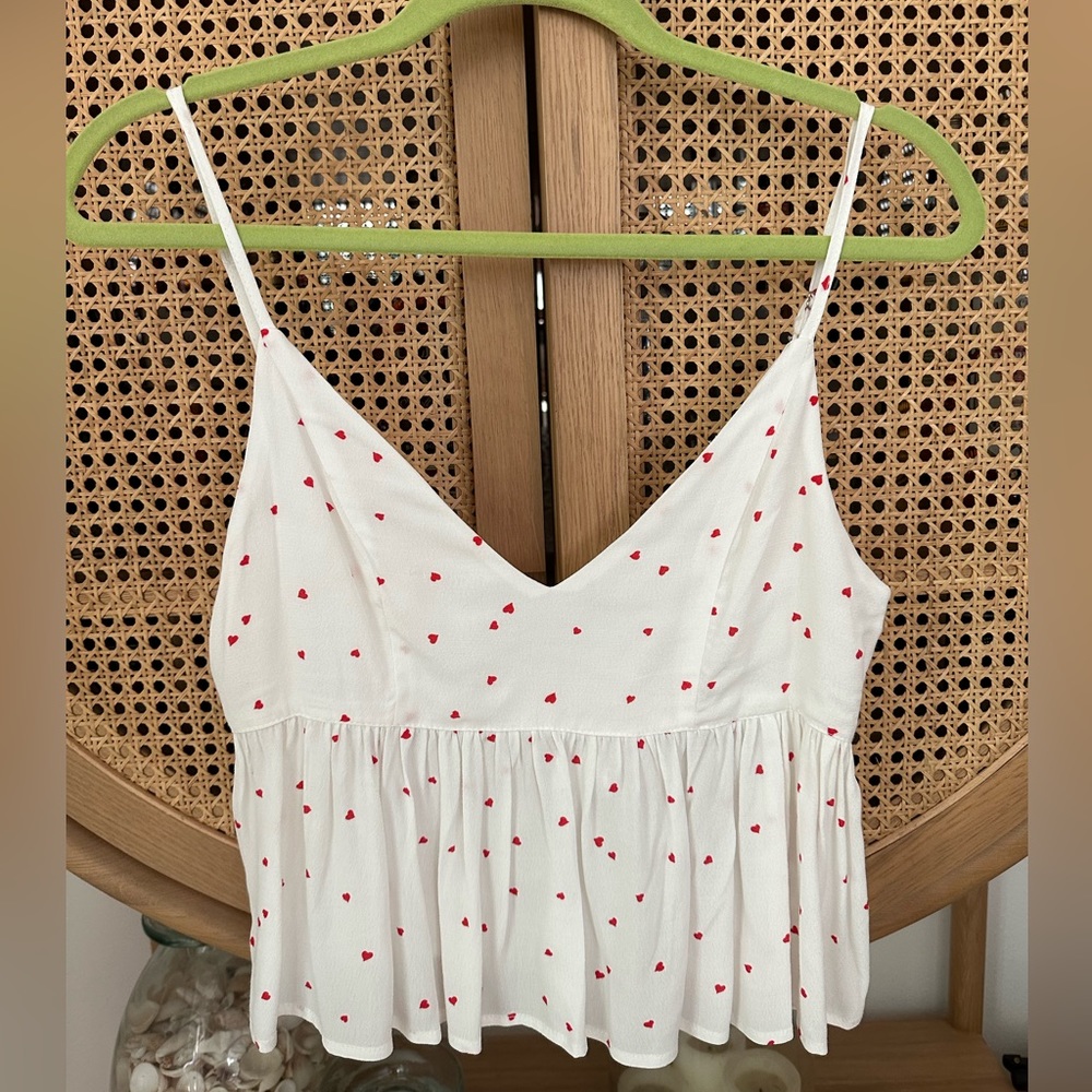 Cute valentines top with hearts